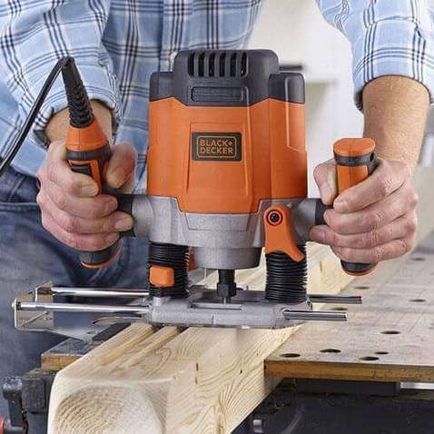 Фрезер BLACK&DECKER KW1200E