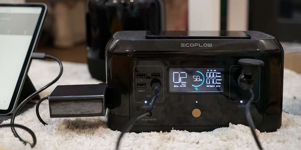 Зарядна станція EcoFlow RIVER mini 210Wh/58333mAh/300W (Wireless) (RIVERMINIWIRELESS)