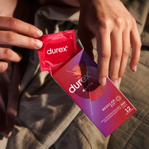 Презервативи Durex Elite латексні з силіконовою змазкою (особливо тонкі) 12 шт. (5010232954229)