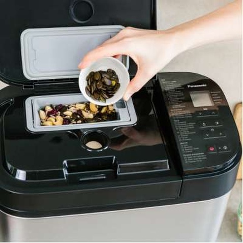 Хлібопічка Panasonic SD-YR2550STS