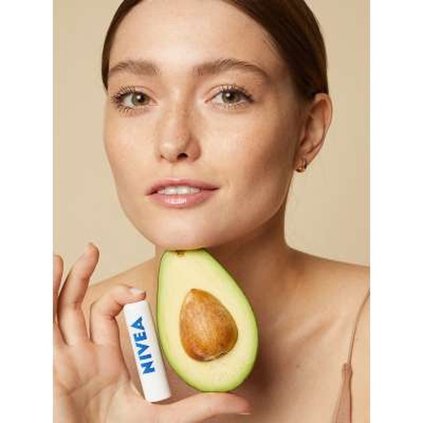 Гігієнічна помада Nivea SOS-догляд з вітаміном Е і пантенолом (4005808369676)