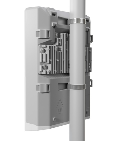 Комутатор MikroTik netFiber 9 (CRS310-1G-5S-4S+OUT)