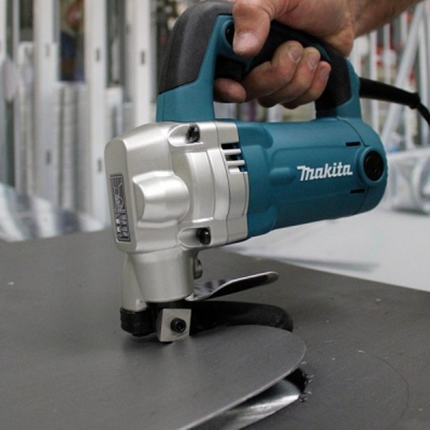 Ножиці по металу електричні Makita JS3201J