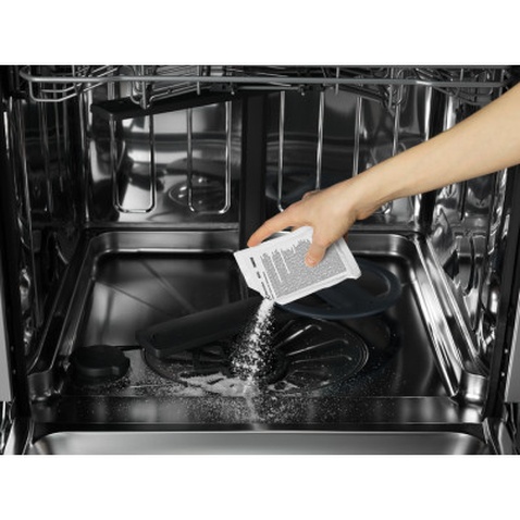 Очищувач для посудомийних машин Electrolux Знежирювальний засіб 2 x 50 г (M3DCP200)