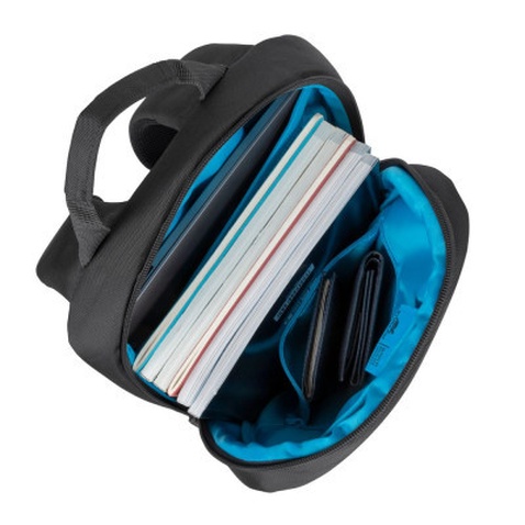 Рюкзак для ноутбука RivaCase 13.3" 7523 (Black) "Alpendorf" (7523Black)