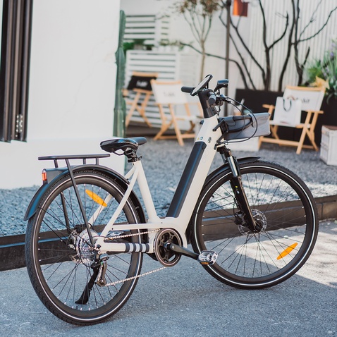 Електровелосипед  OKAI EB10-28", 250(500)W, 14.4Ah, 100km, 25km\h, NFC, App, Beige EB10