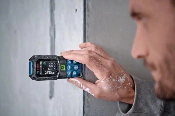 Далекомір  Bosch GLM 50-27 CG, акум. BA 3.7V, 0.05-50 м, ІР 65, 0.17кг (0.601.072.U01)
