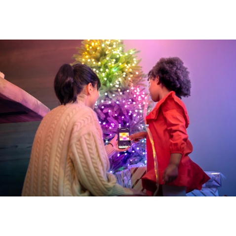 Гірлянда Twinkly Smart LED Strings USB 200 Star-shaped RGB LEDs, Green Wire, USB-C 12м (TWKS200RGB-G)